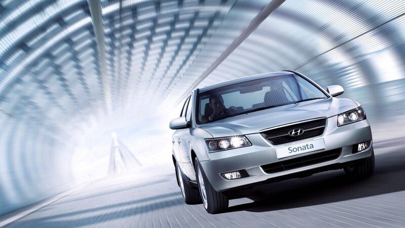 Silver Hyundai Sonata in tunnel