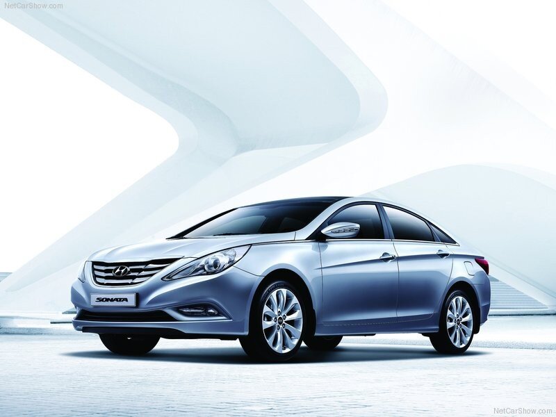Silver Hyundai Sonata sedan