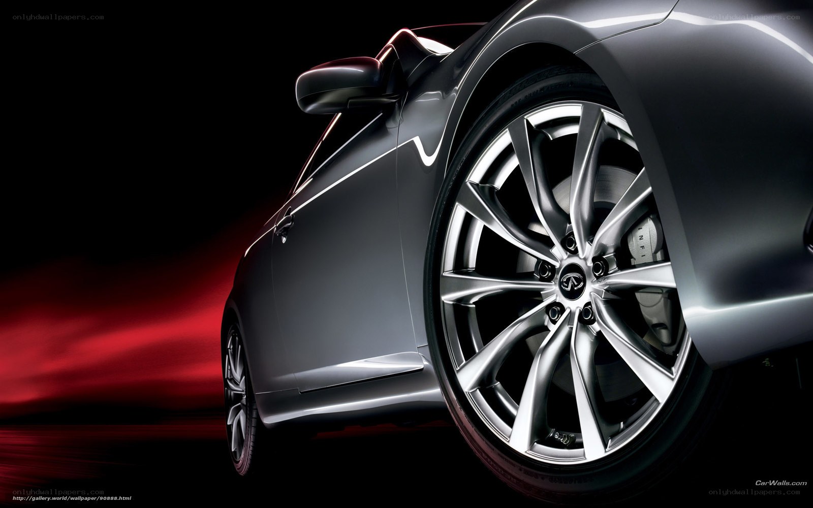 Silver Infiniti car wheel
