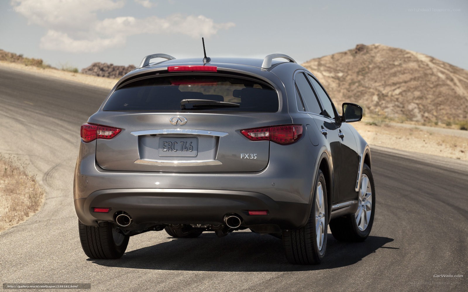 silver infiniti fx35 on desert road