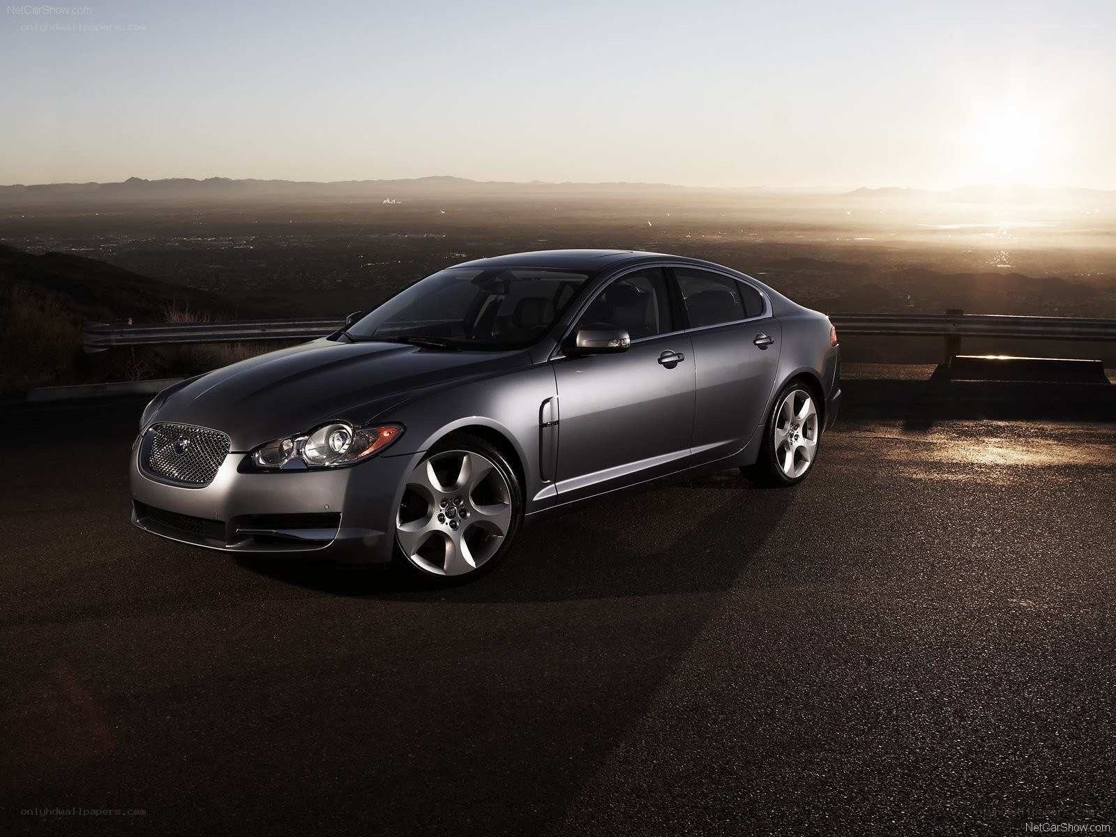 silver jaguar xf sedan
