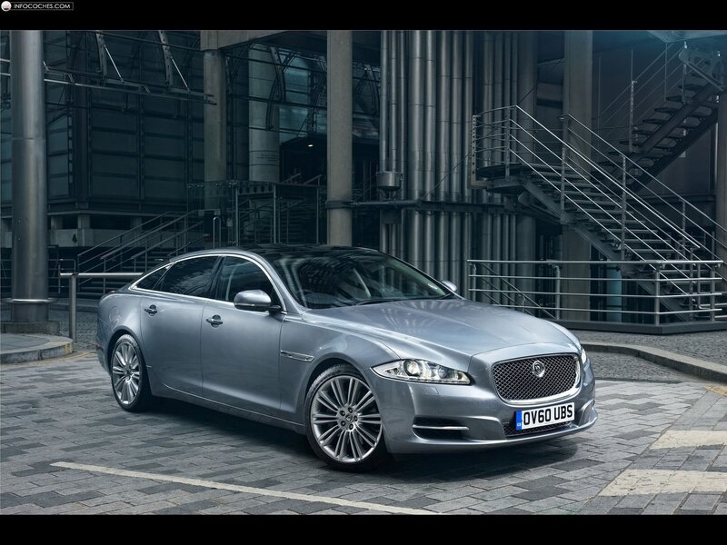 silver jaguar xj sedan