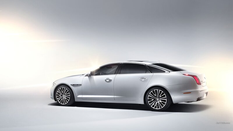 Silver Jaguar Xj Sedan — Minimalist