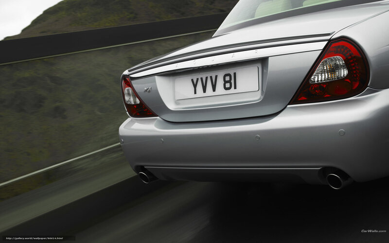 Silver Jaguar Xj