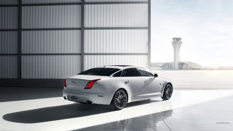 Silver Jaguar Xj — White, Serene