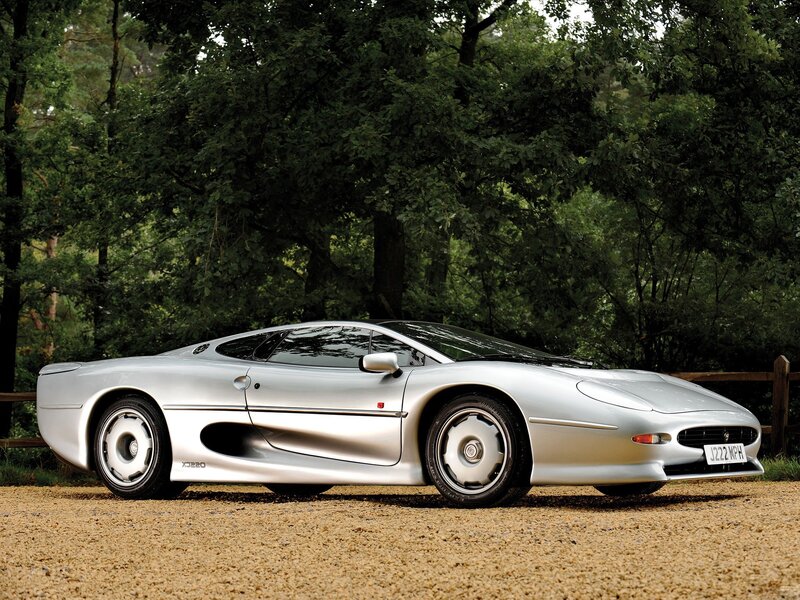 Silver Jaguar Xj220 — Serene