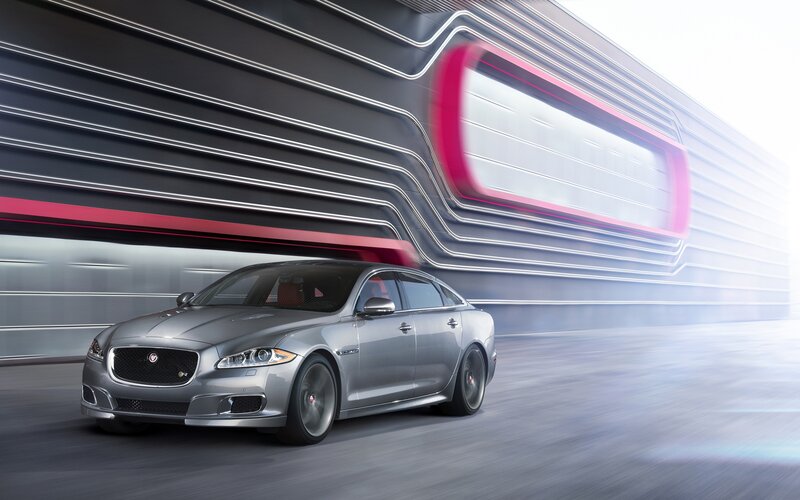Silver Jaguar Xjr