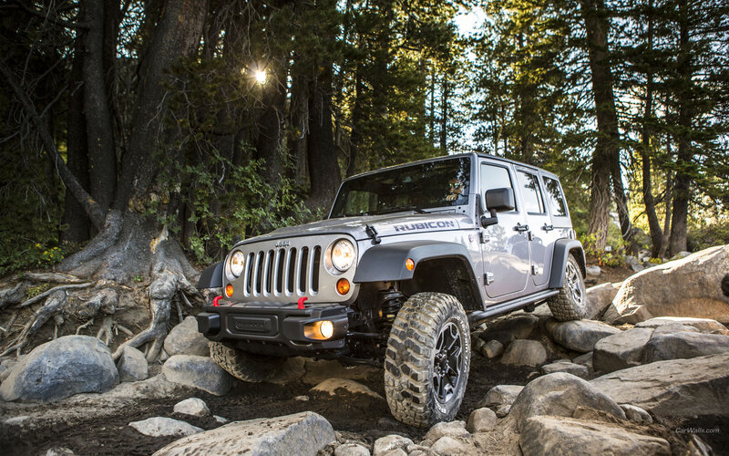 Silver Jeep Rubicon