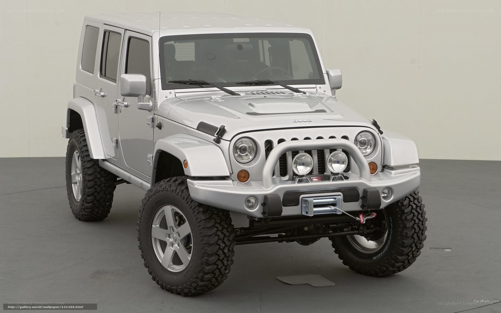 silver jeep wrangler