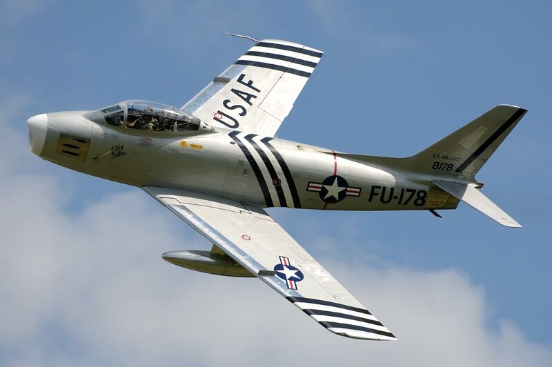 Silver Jet Aircraft — Blue, Dynamic