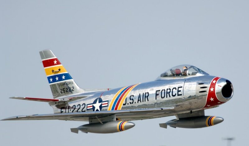 Silver Jet Airplane — Gray, Dynamic