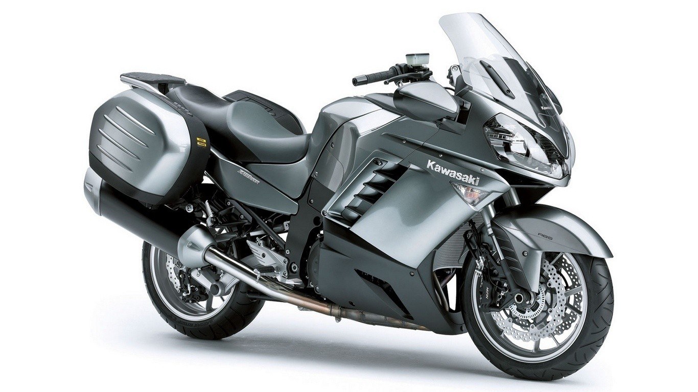 silver kawasaki motorcycle