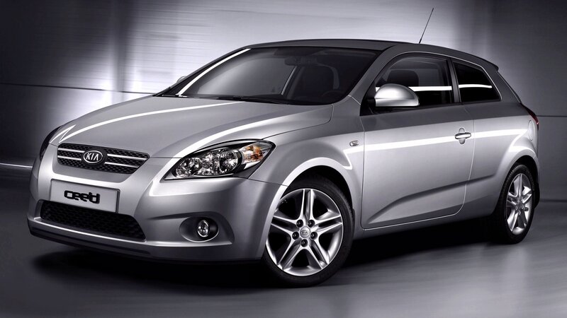 Silver Kia Cee'd Car — Dramatic