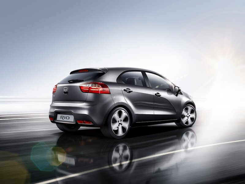 Silver Kia Rio Hatchback — Gray