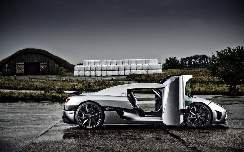 Silver Koenigsegg Agera parked