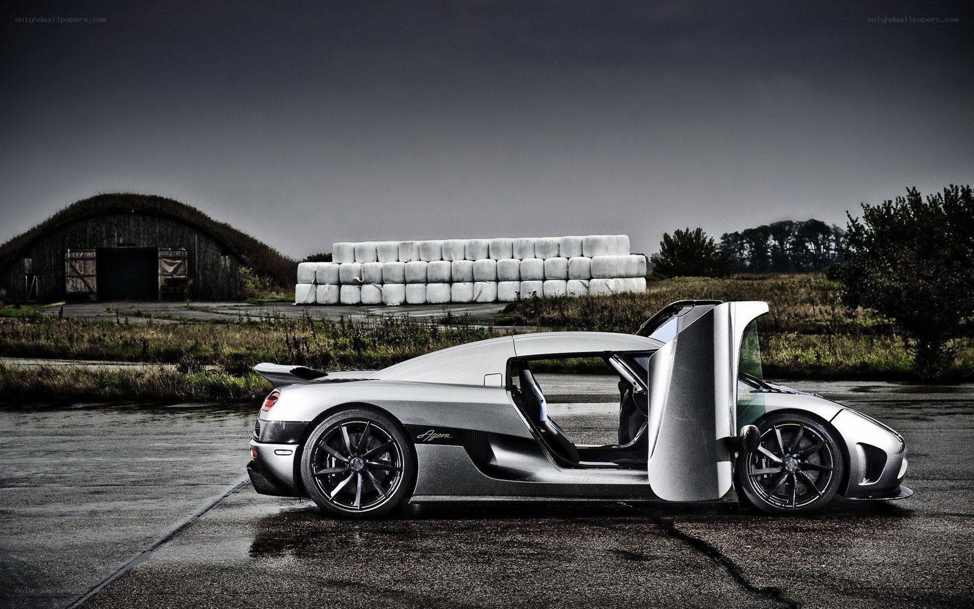 Silver Koenigsegg Agera parked