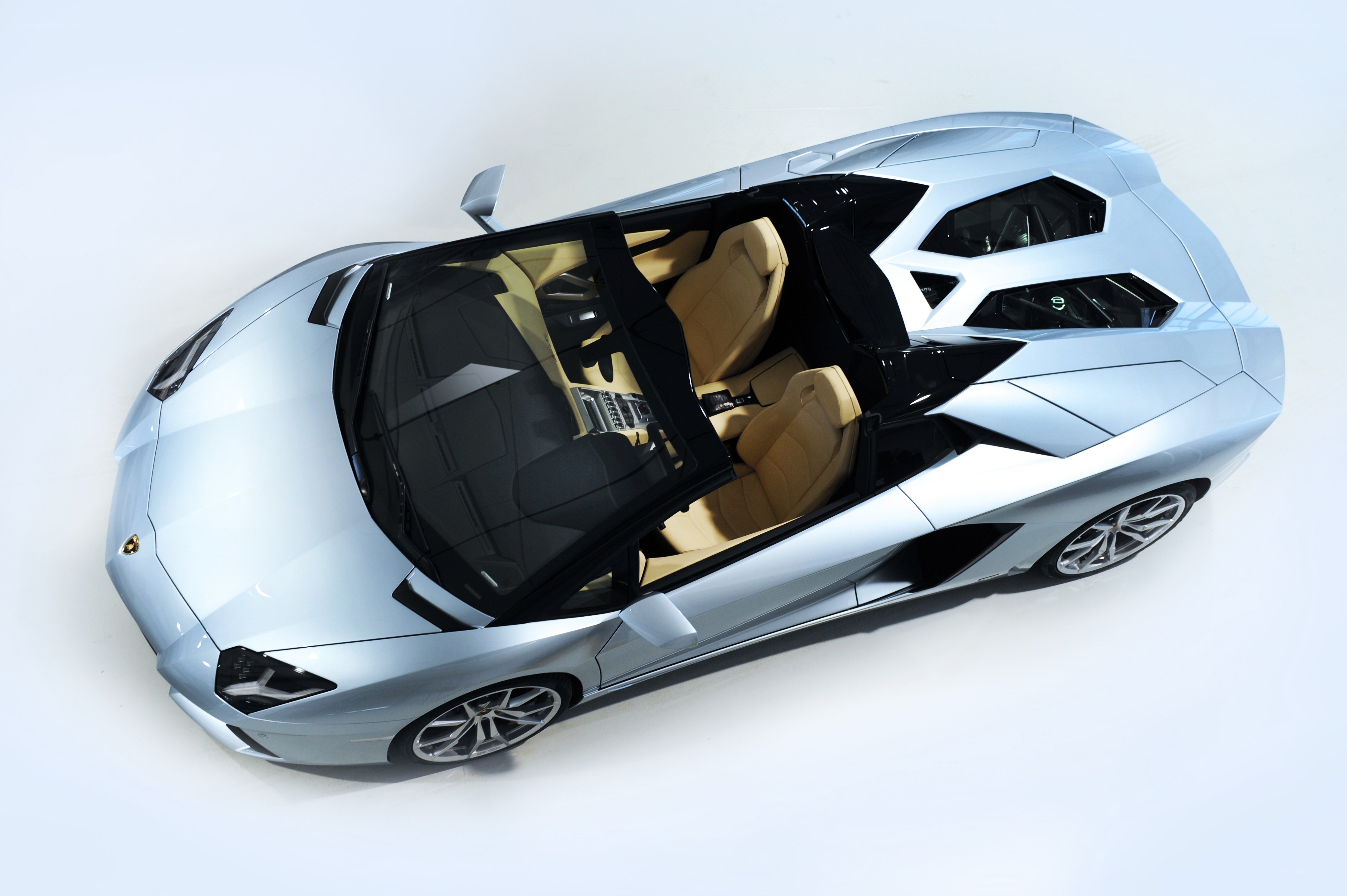 Silver Lamborghini Aventador