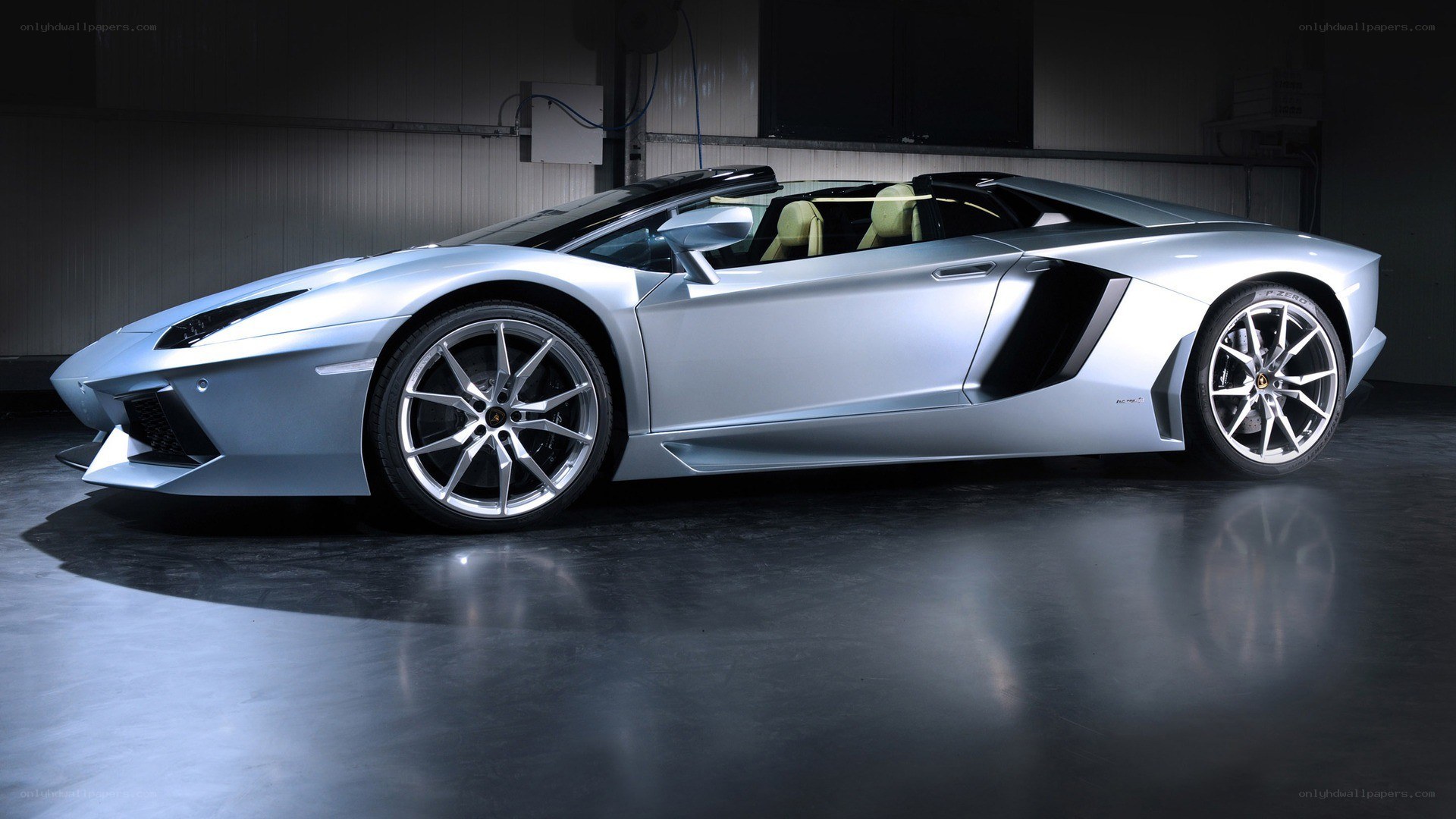 silver lamborghini aventador