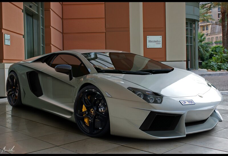 silver lamborghini sports car
