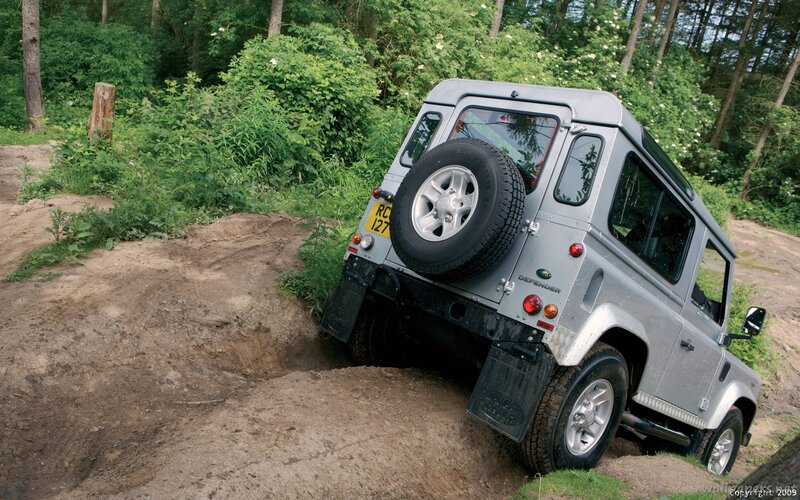 Silver Land Rover Defender — Gray