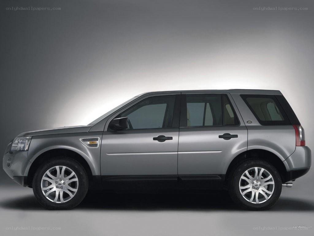 silver land rover suv