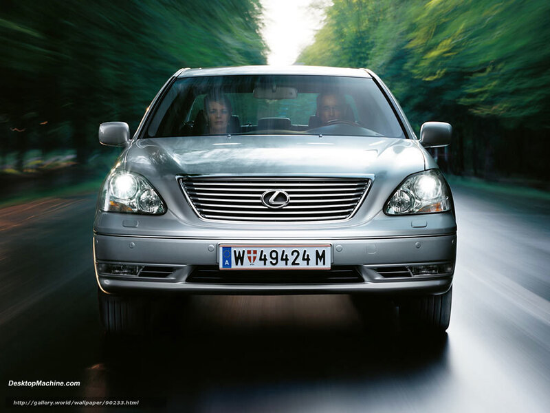 Silver Lexus Car — Dynamic