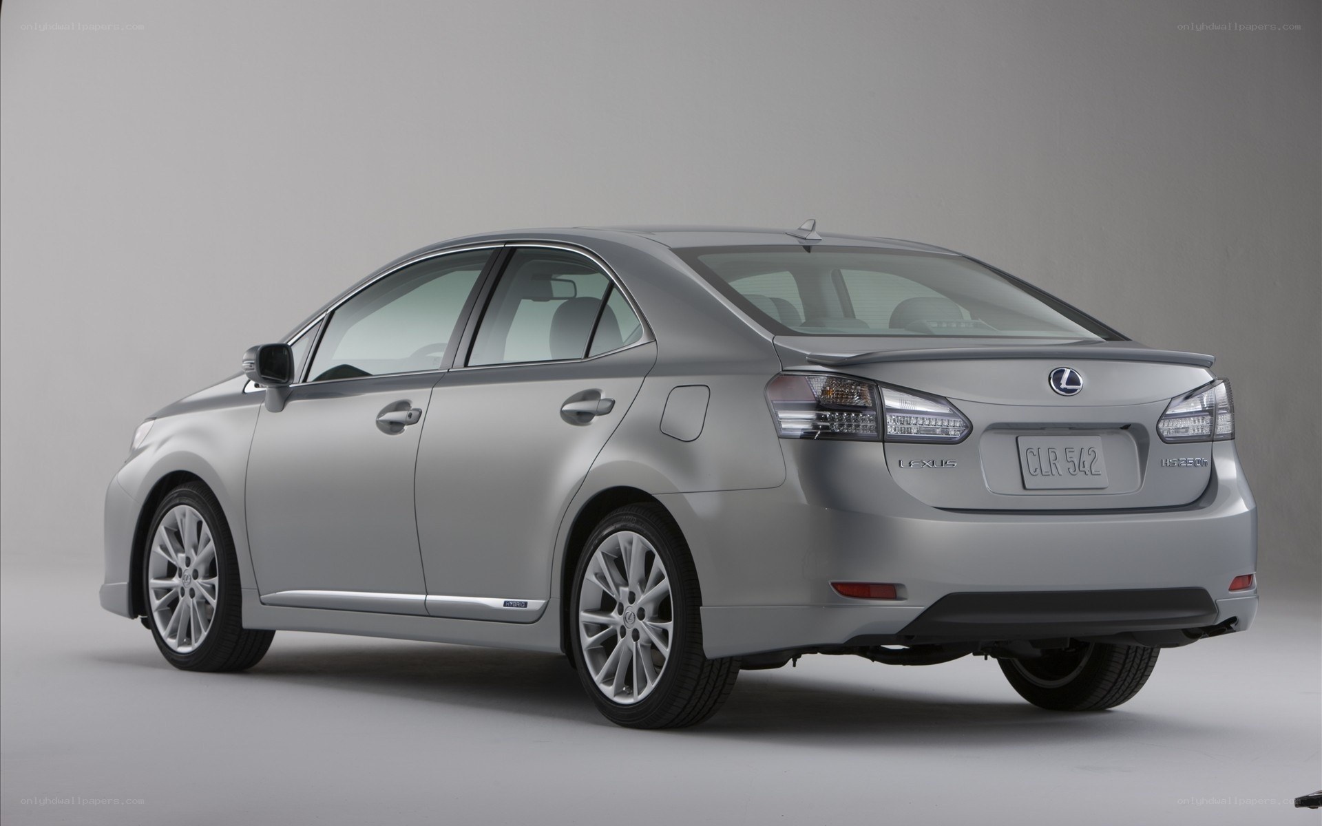 silver lexus clr sedan