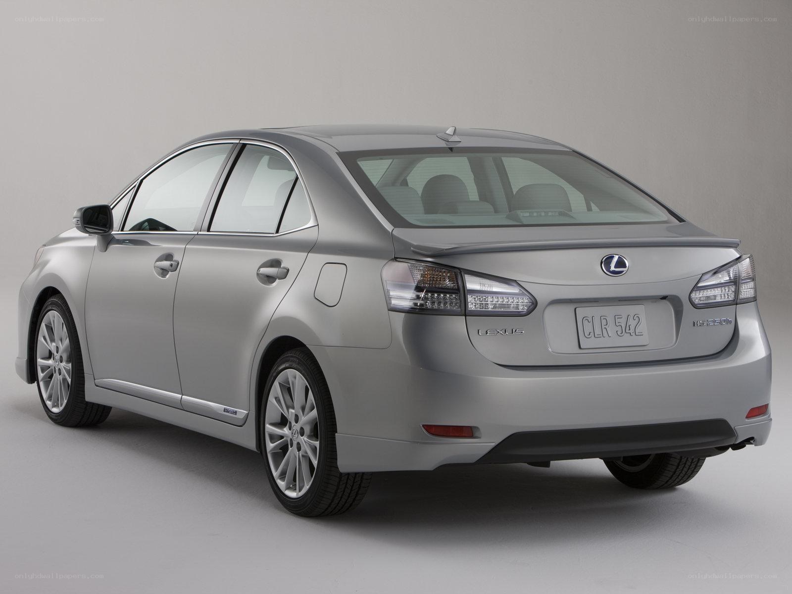 silver lexus clr sedan
