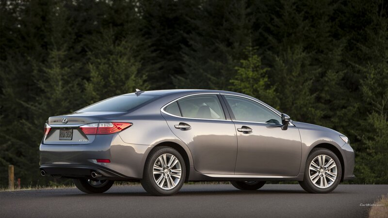 Silver Lexus Es Sedan — Gray