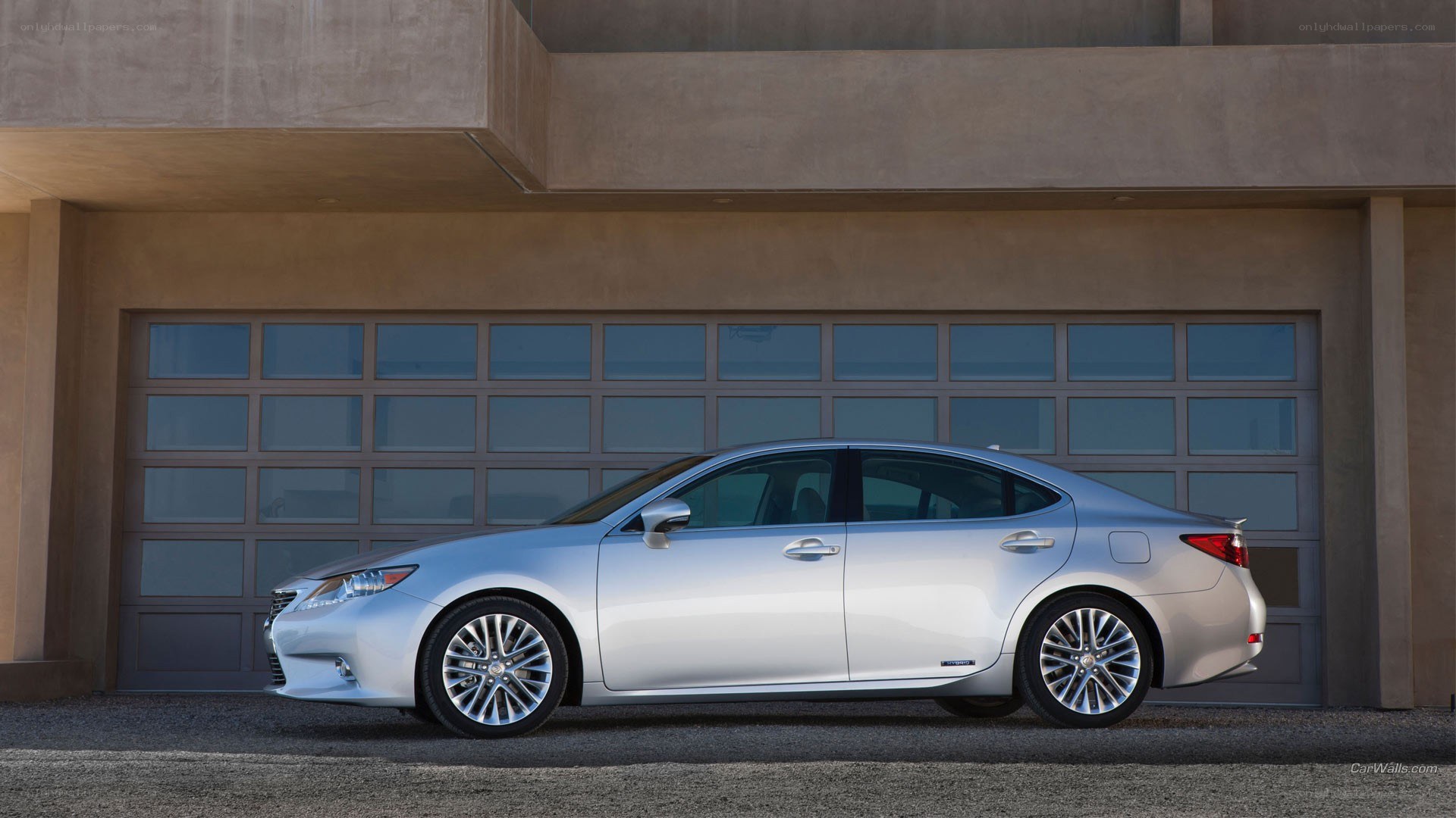 silver lexus gs hybrid