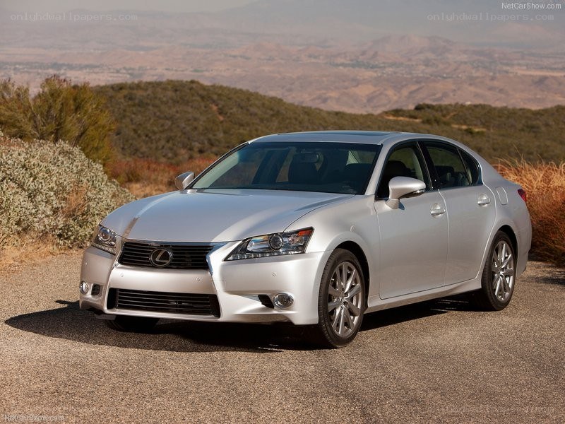 silver lexus gs sedan