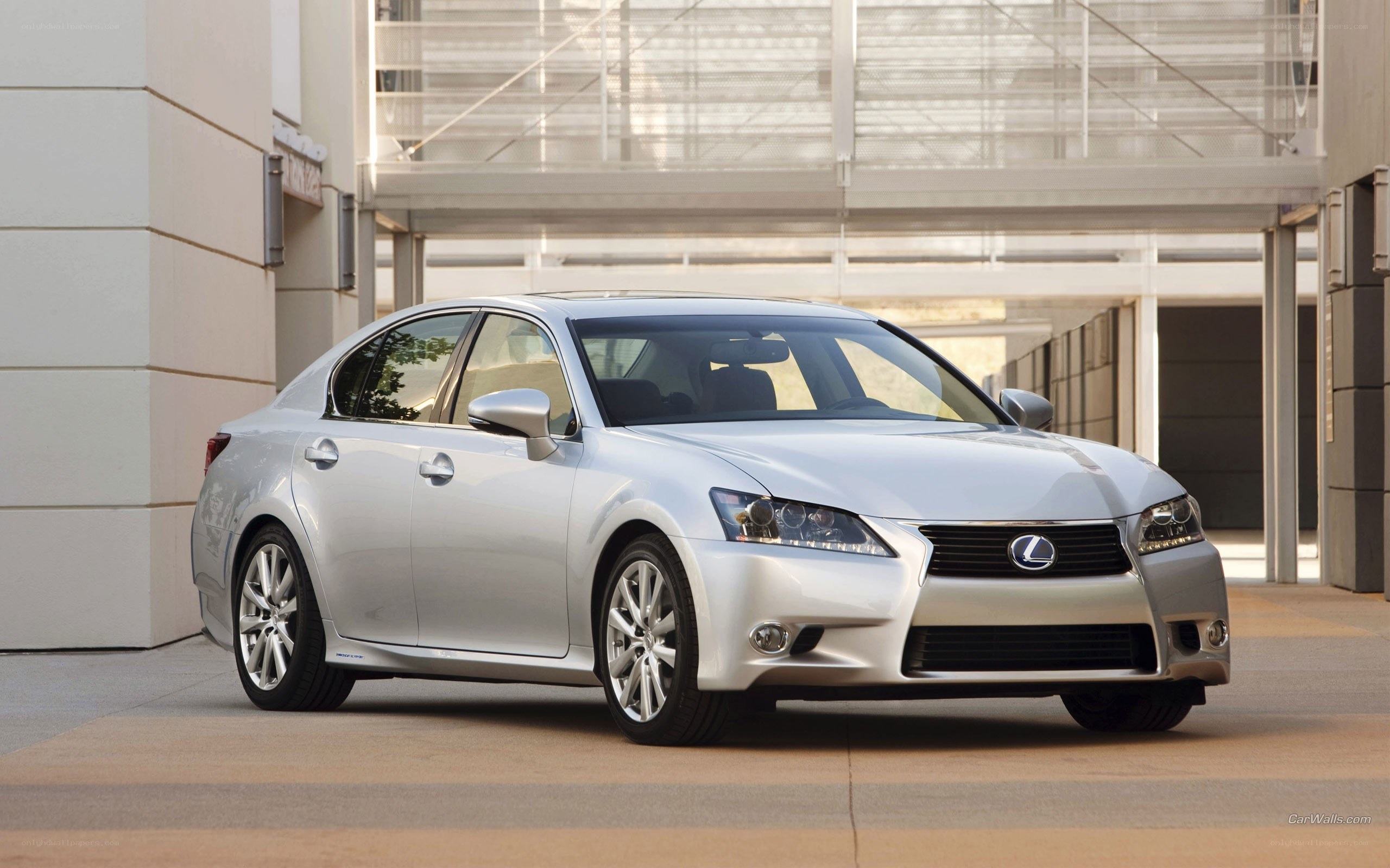silver lexus gs sedan