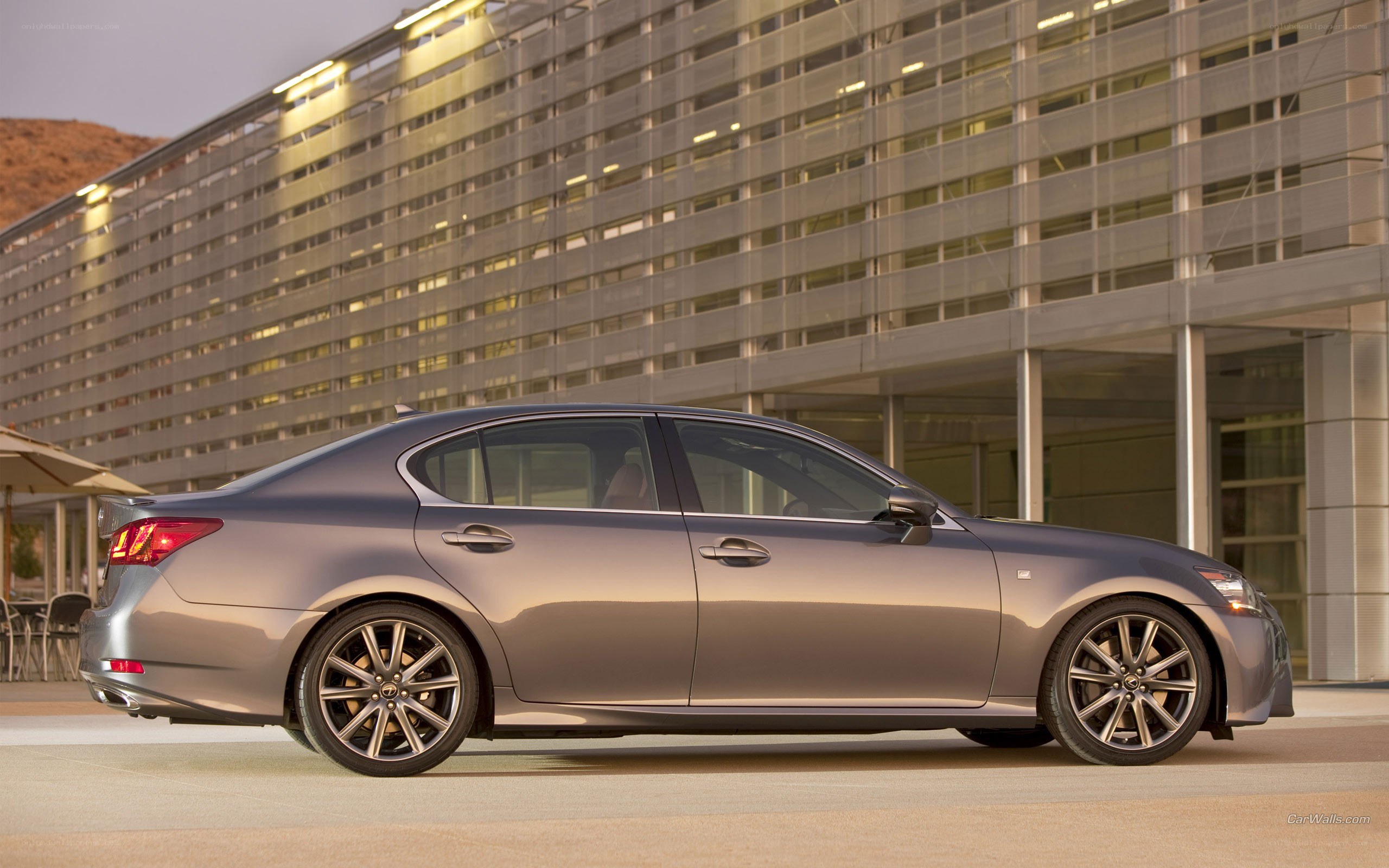 silver lexus gs sedan