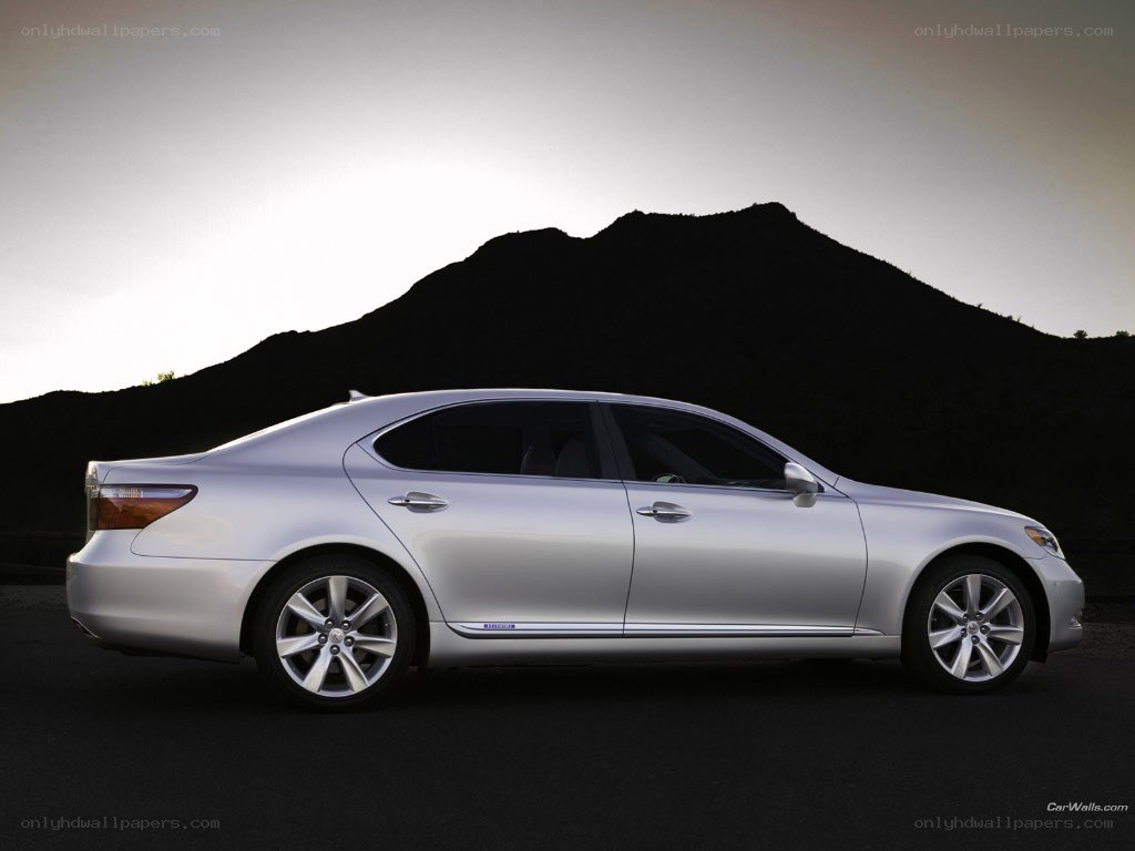 silver lexus sedan on road