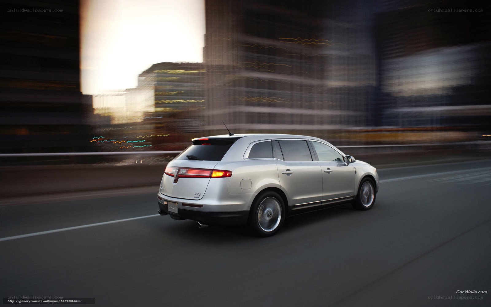 silver lincoln mkt in motion