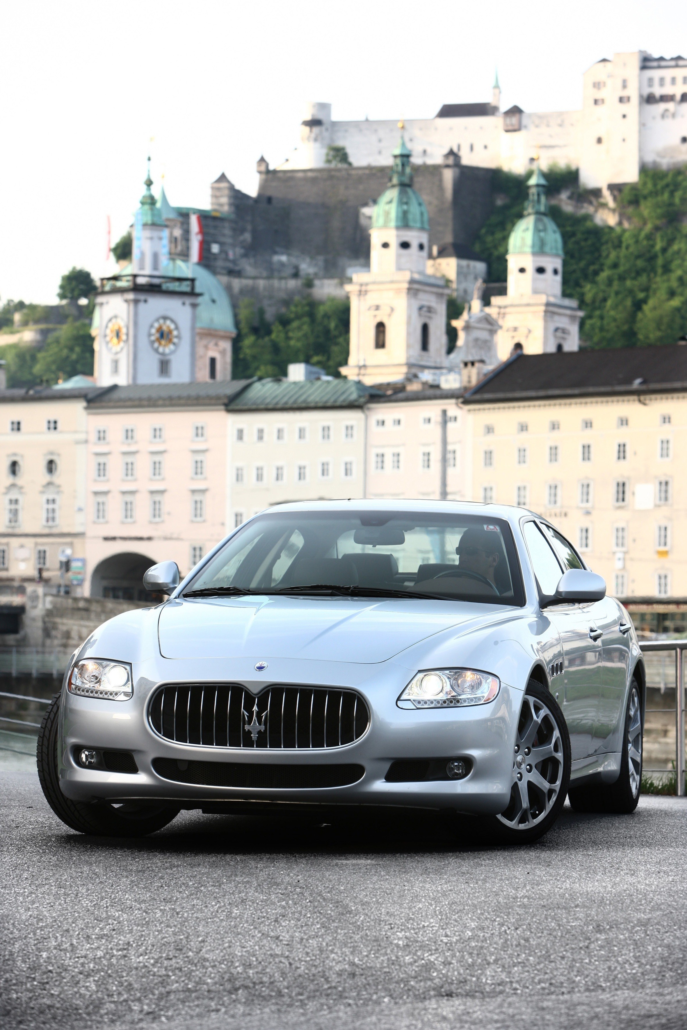 Silver Maserati in Salzburg