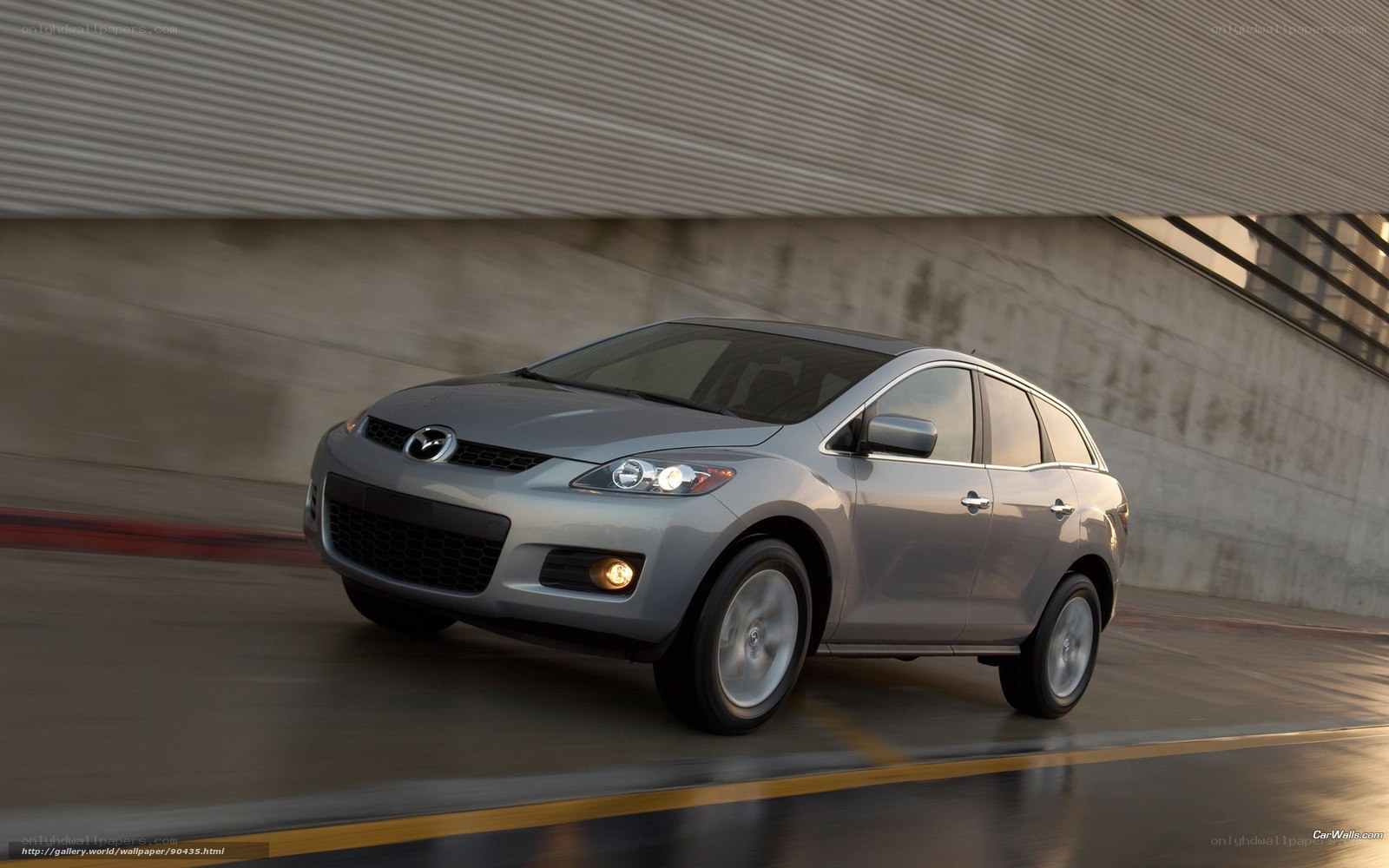 silver mazda cx-7 in motion