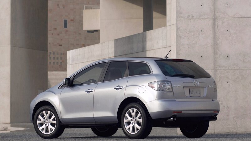 silver mazda cx-7 parked