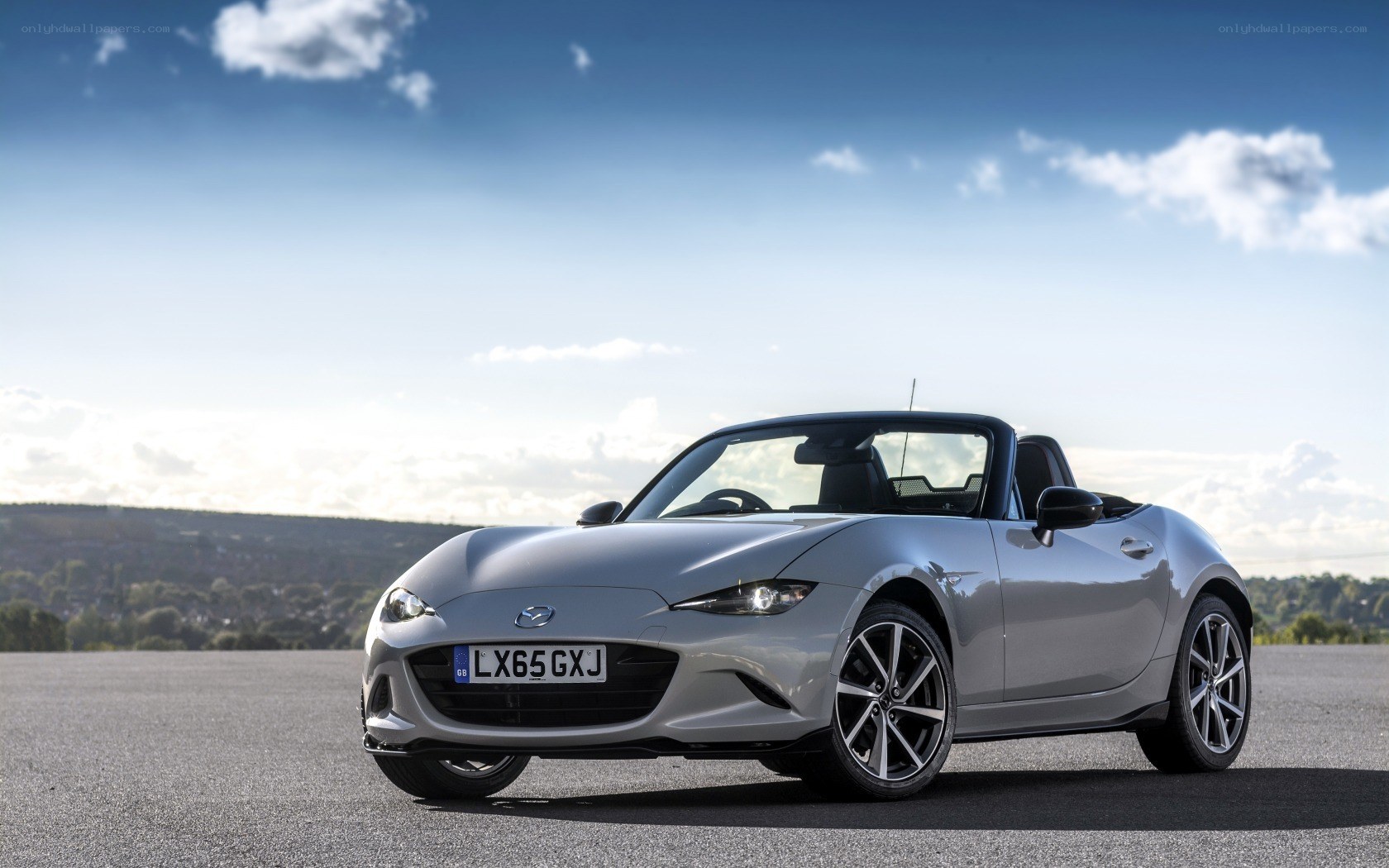 Silver Mazda MX-5 Roadster