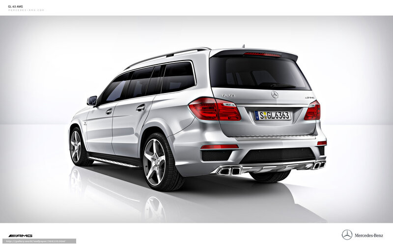 Silver Mercedes-AMG GL 63