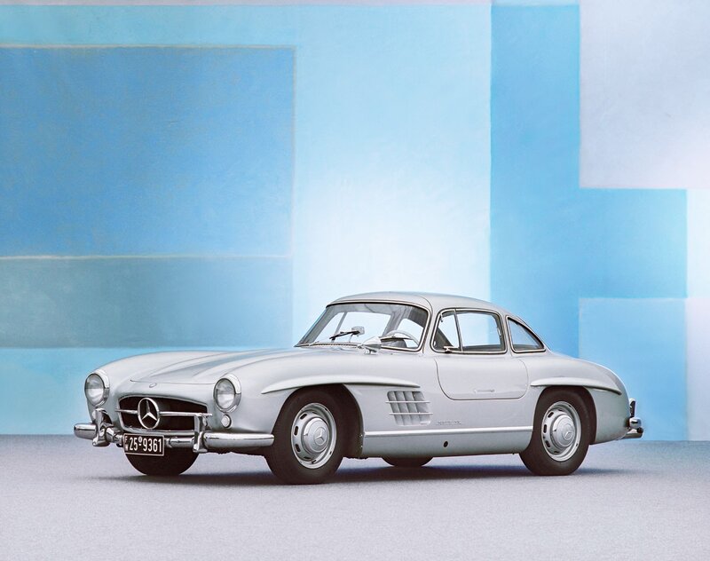 Silver Mercedes-Benz 300SL