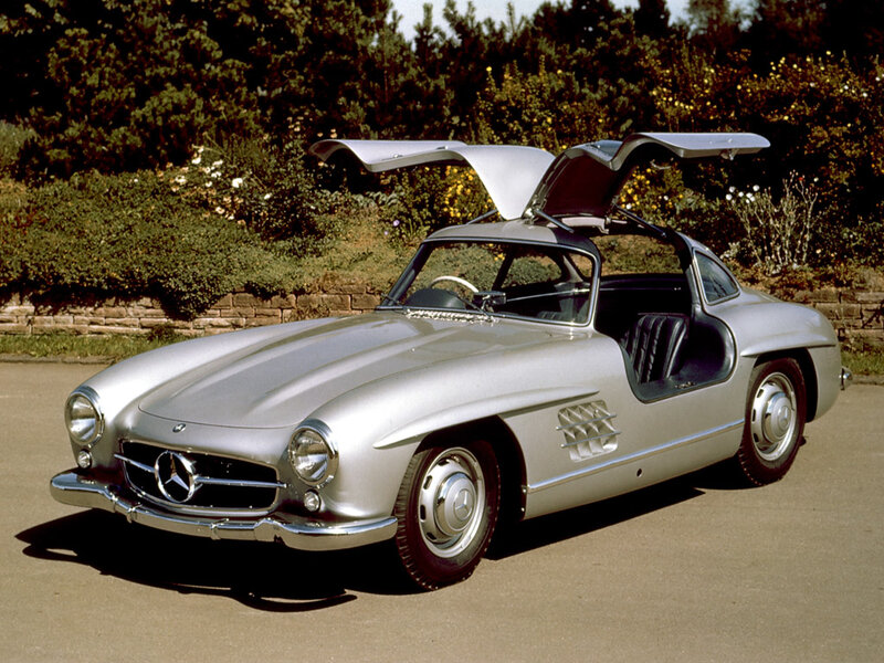 Silver Mercedes-benz 300sl — Calm