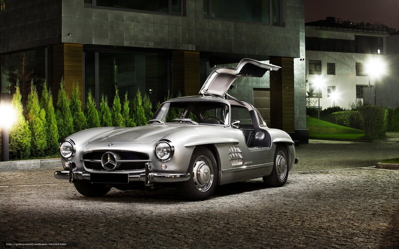 Silver Mercedes-benz 300sl — Dramatic, Night