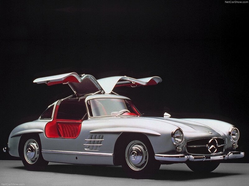 Silver Mercedes-benz 300sl — Dramatic, Photograph, Car