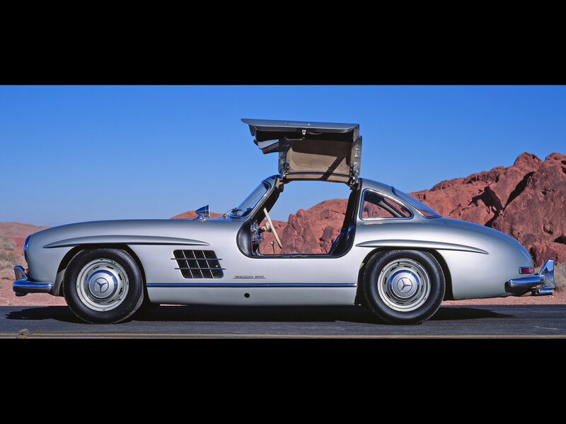 Silver Mercedes-Benz 300SL Gullwing