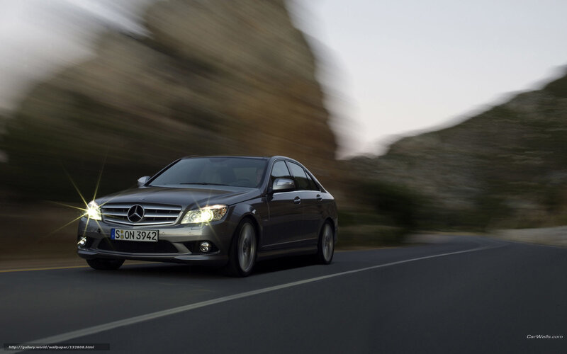 Silver Mercedes-Benz C-Class — Gray, Dynamic