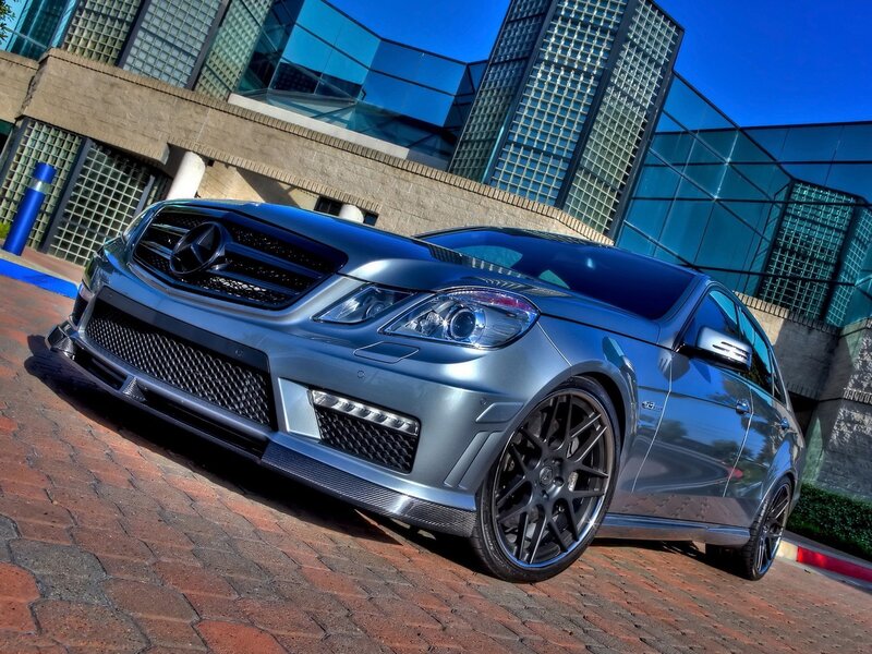 silver mercedes-benz car