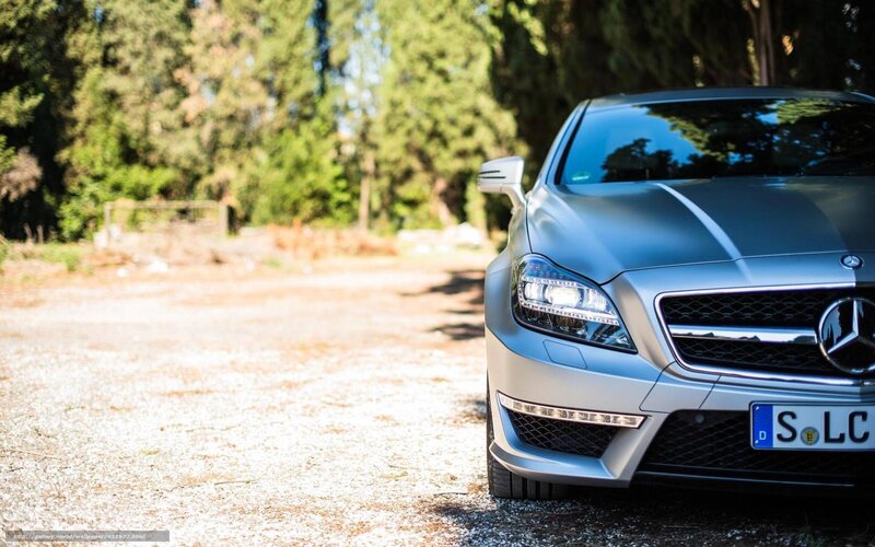 Silver Mercedes-benz Car — Serene, Afternoon, Photograph