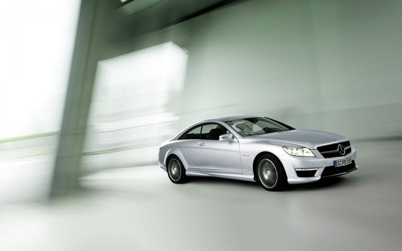 silver mercedes-benz cl63 amg