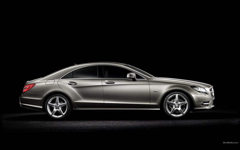 silver mercedes-benz clc